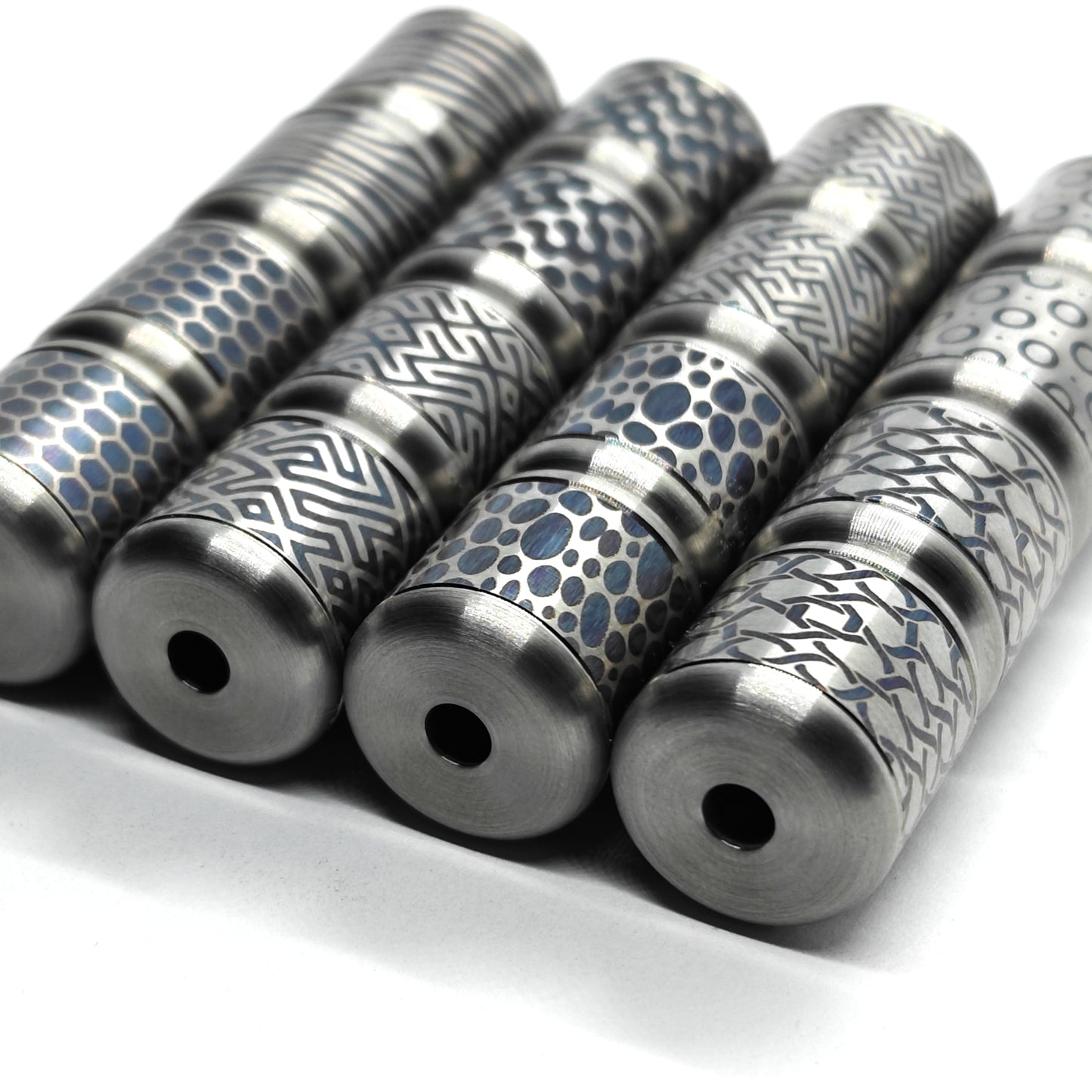 Titanium Phenomz V2 Begleri (Laser Etched) image 5
