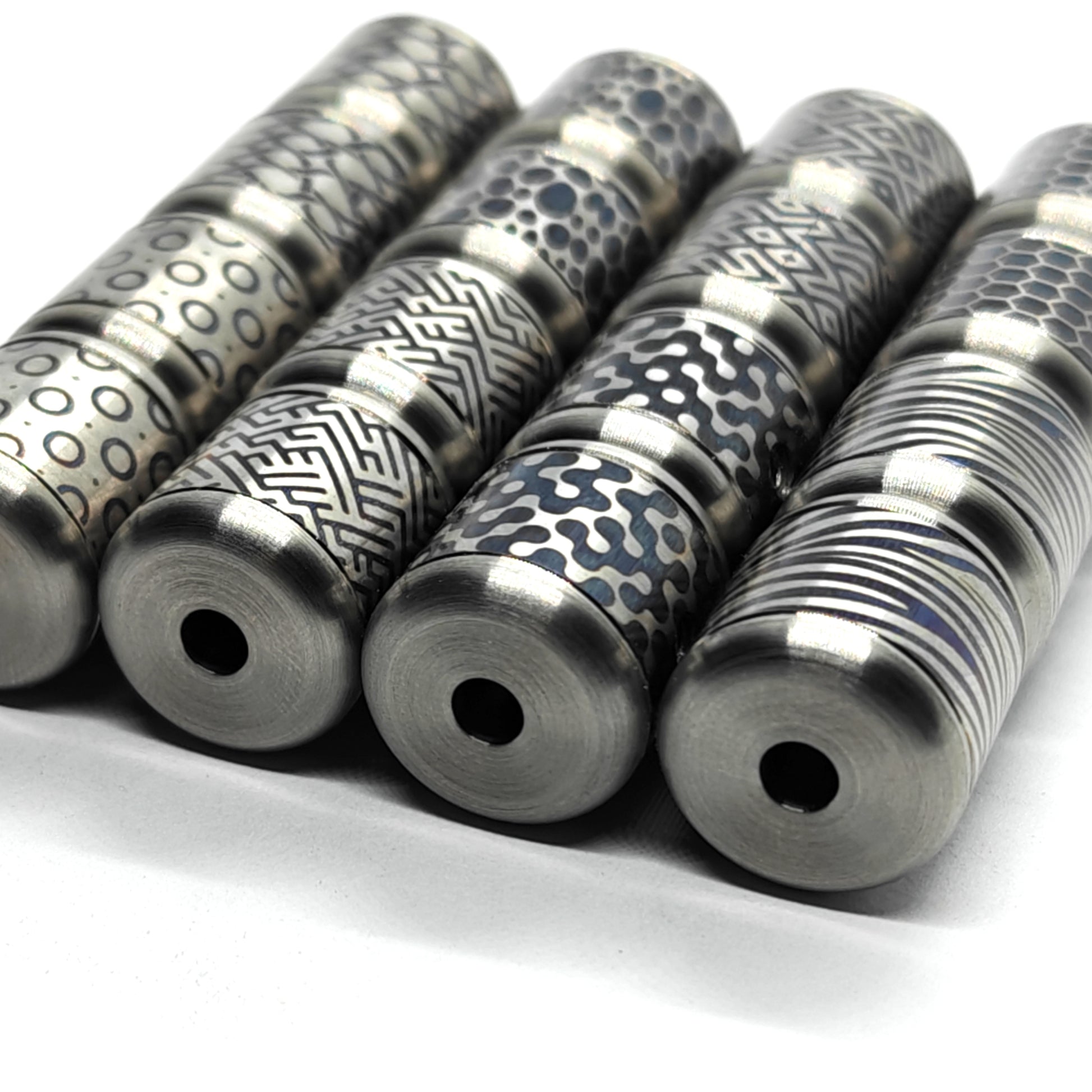 Titanium Phenomz V2 Begleri (Laser Etched) image 4